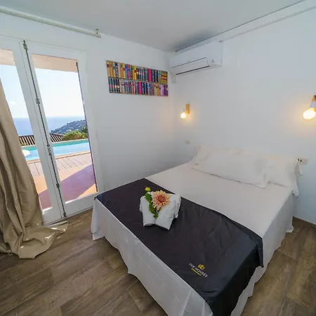 Sea Breeze Lux House - Private Pool & Aircon Casa vacanze *