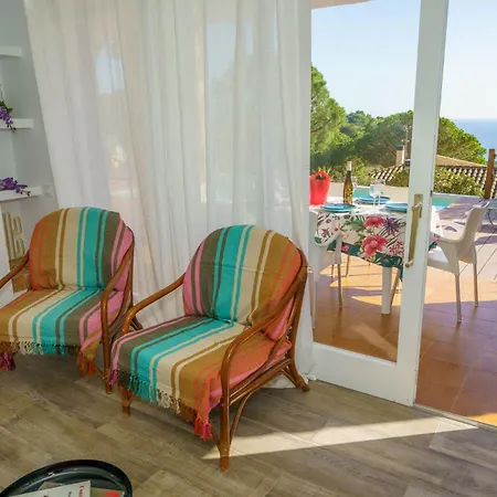 Sea Breeze Lux House - Private Pool & Aircon *